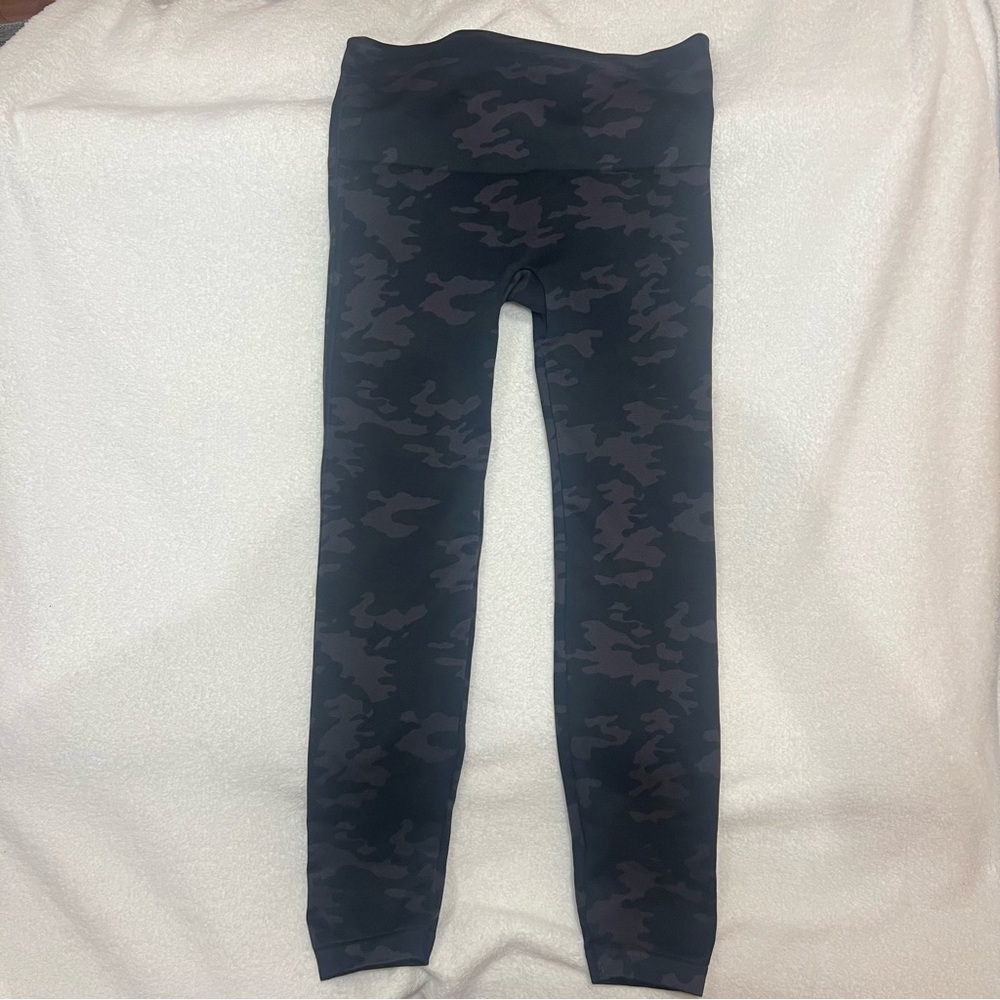 SPANX Black Camouflage Leggings